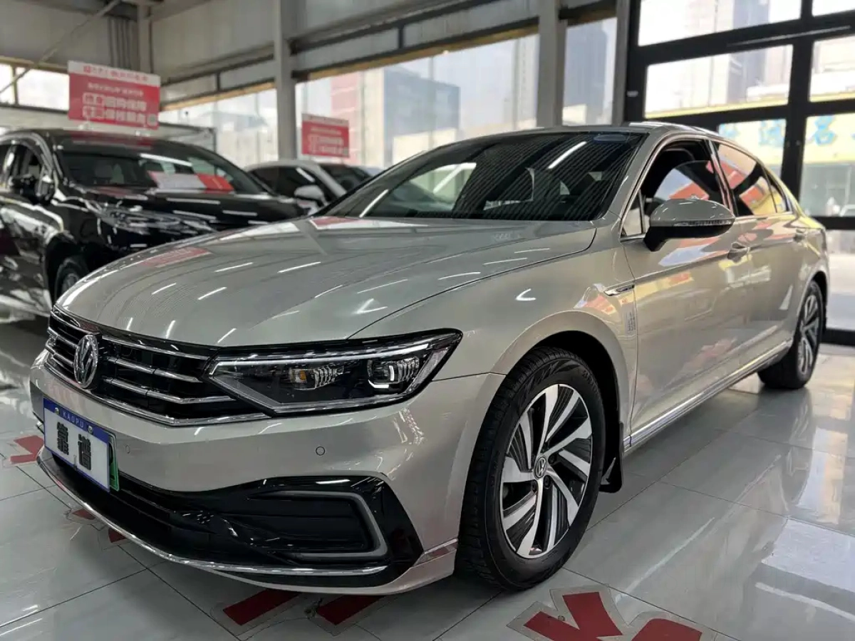 VOLKSWAGEN MAGOTAN GTE PLUG IN HYBRID