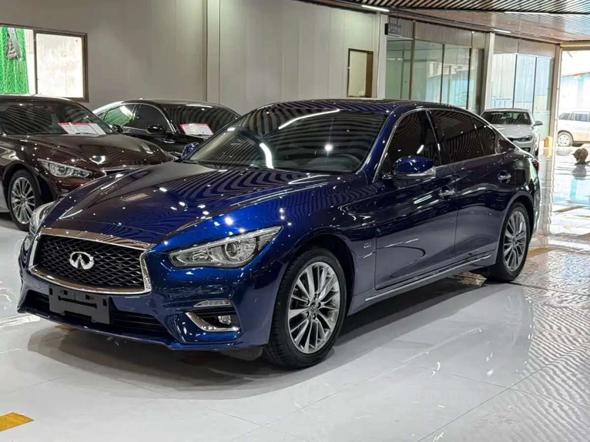 INFINITI Q50L