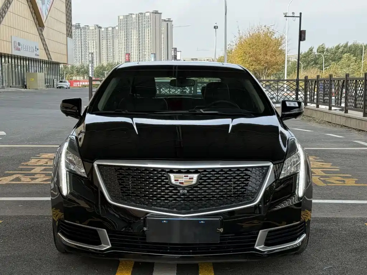 CADILLAC XTS