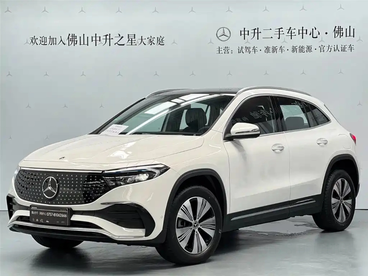 MERCEDES BENZ EQA  2025