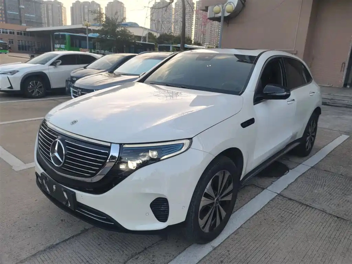 MERCEDES BENZ EQC