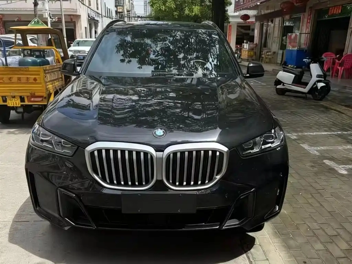 BMW X5  2023