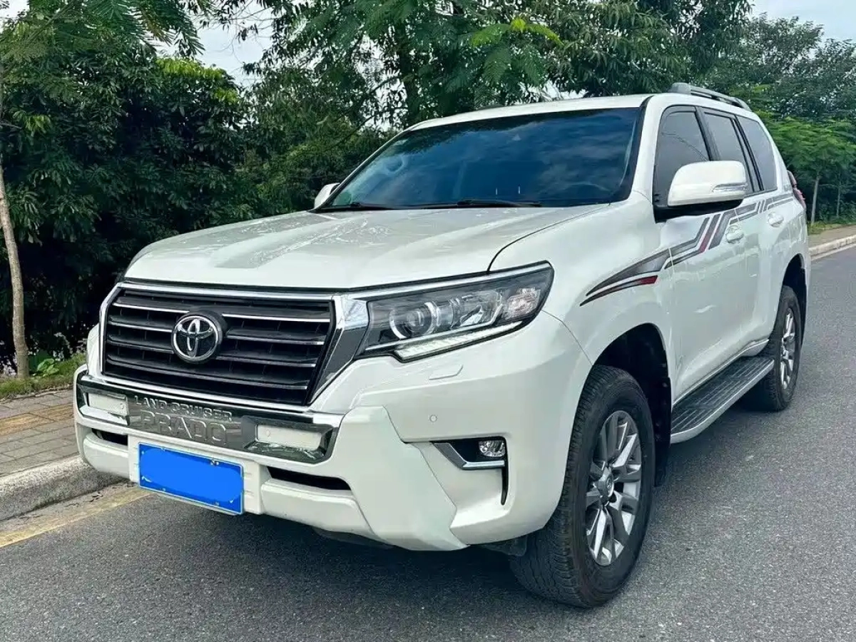 TOYOTA PRADO
