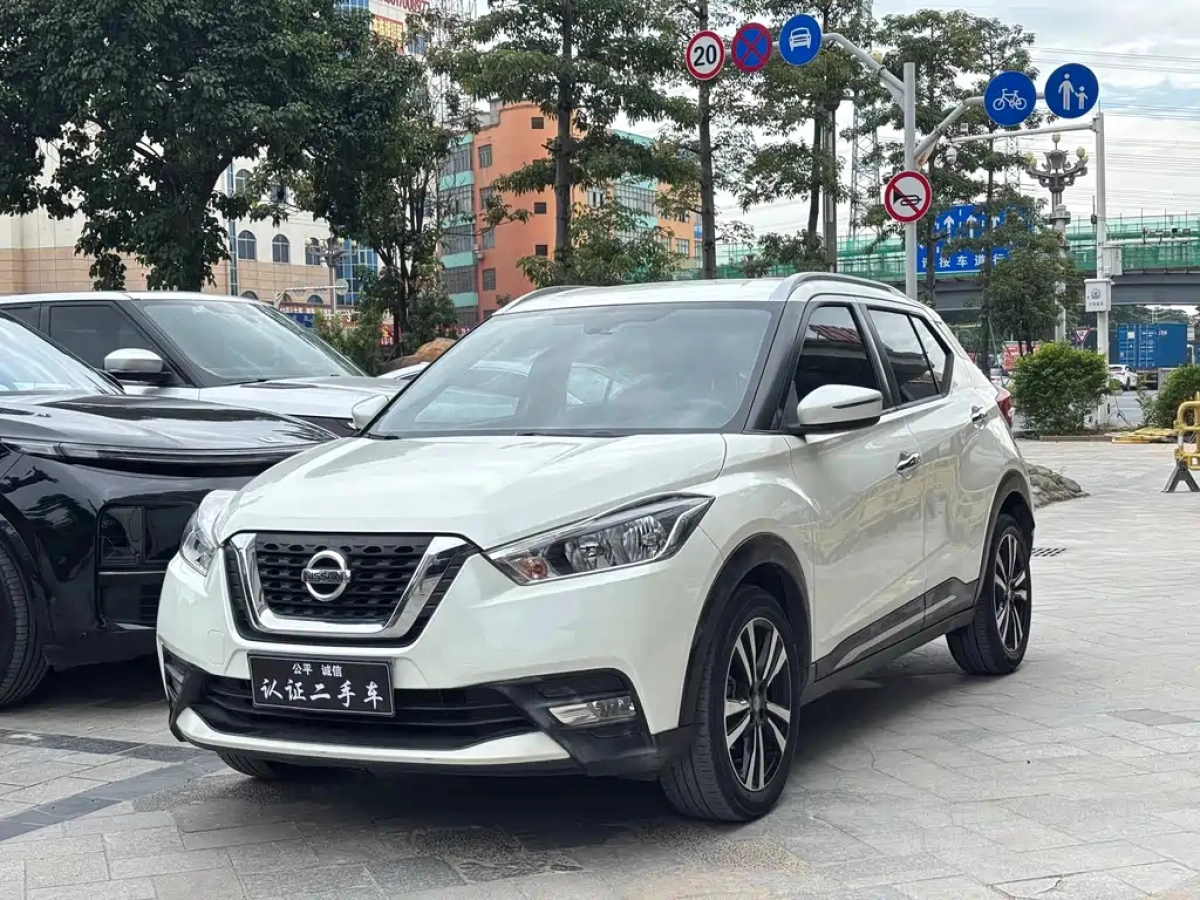 NISSAN KICKS
