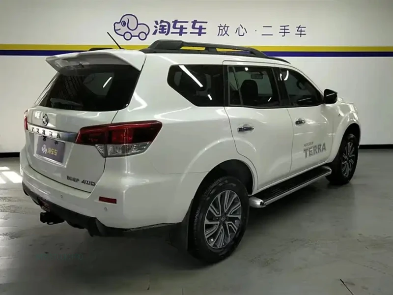 NISSAN TERRA