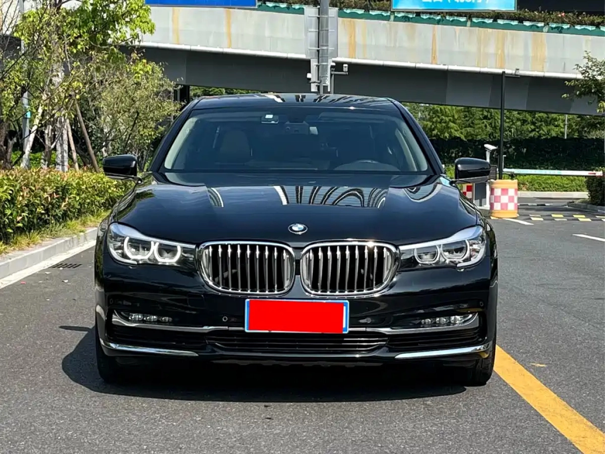BMW 7-SERIES