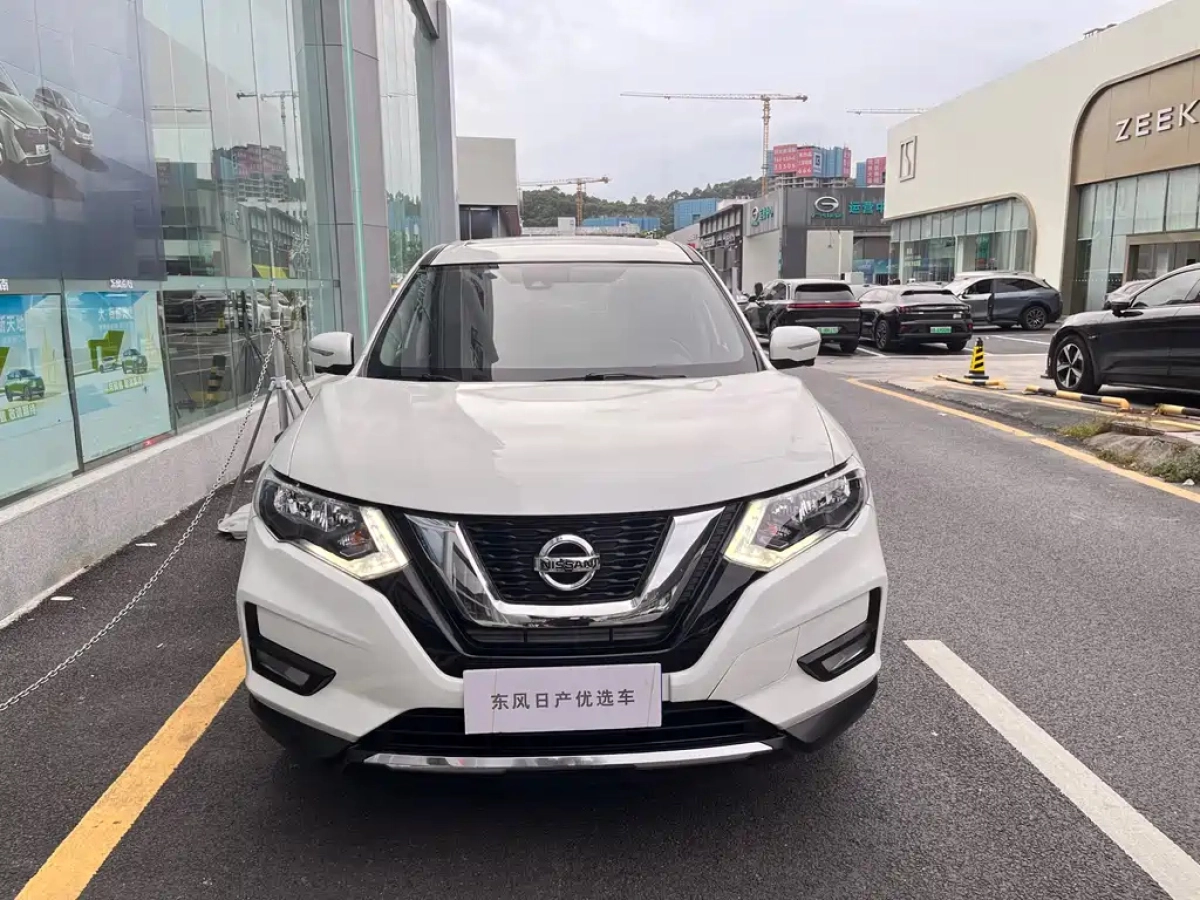 NISSAN X-TRAIL