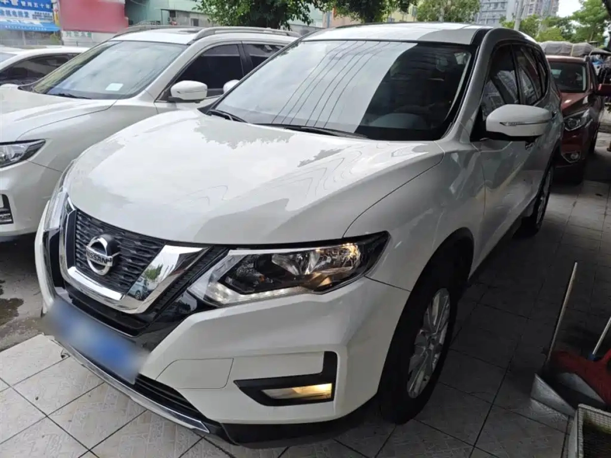 NISSAN X-TRAIL