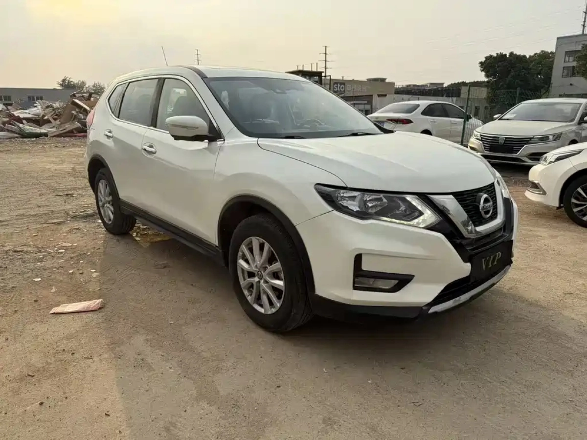 NISSAN X-TRAIL
