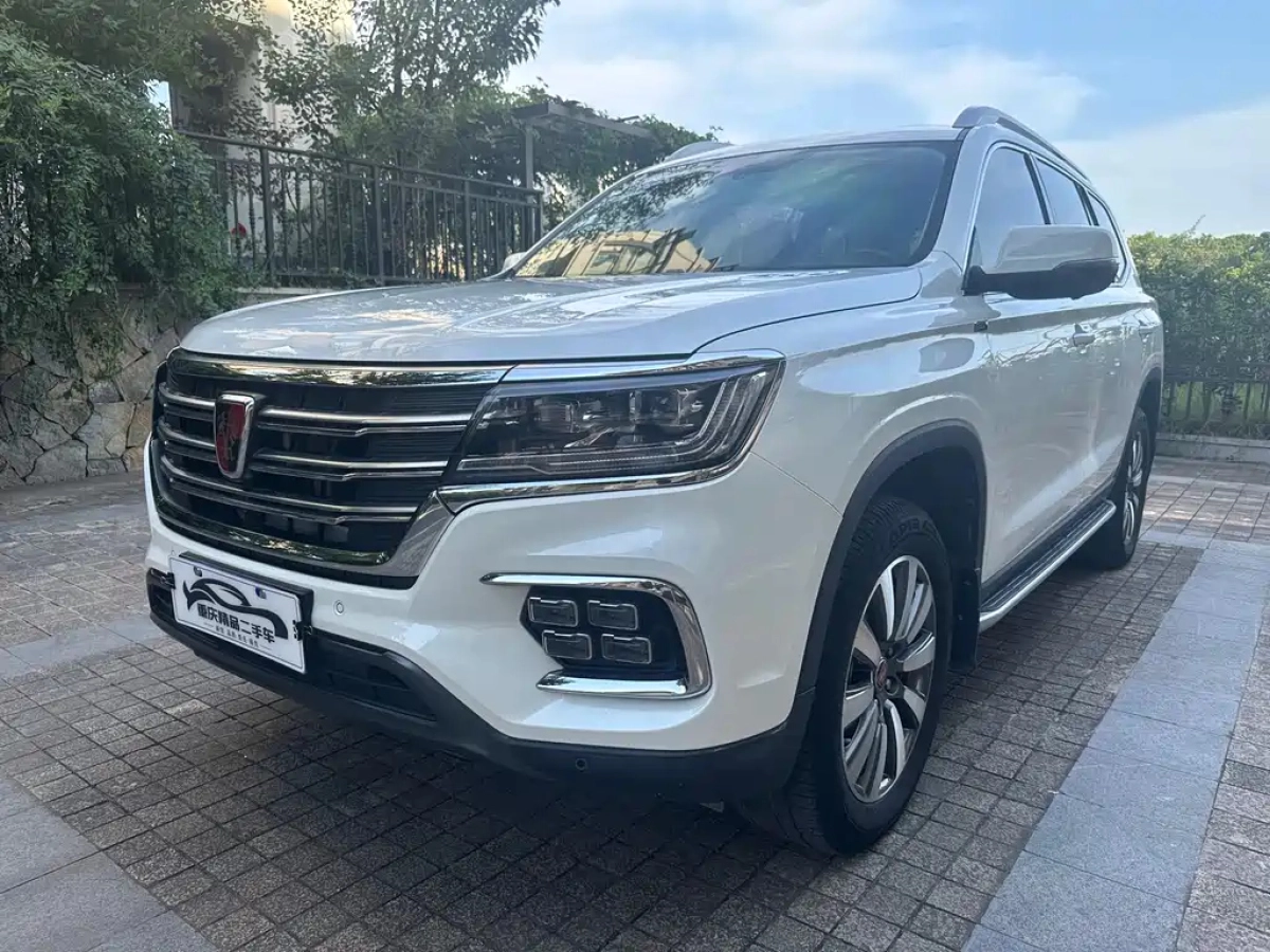 ROEWE RX8