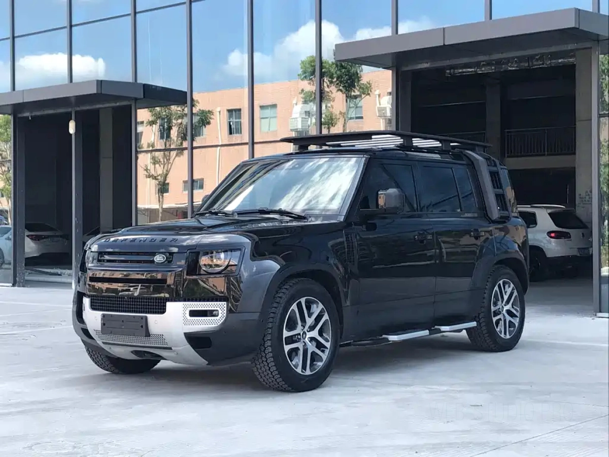 LAND ROVER DEFENDER