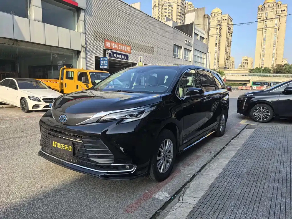 TOYOTA SIENNA SIENNA