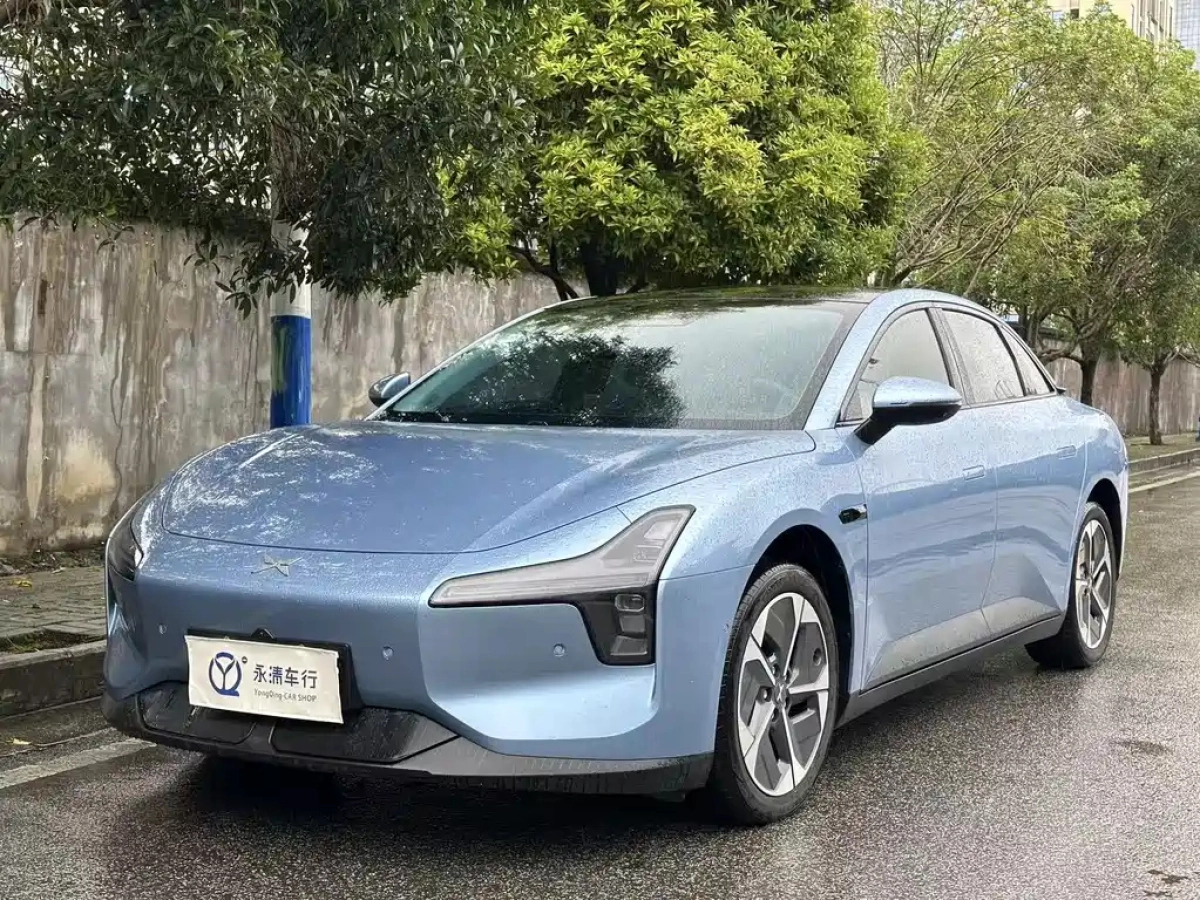 XPENG MOTORS MONA M03