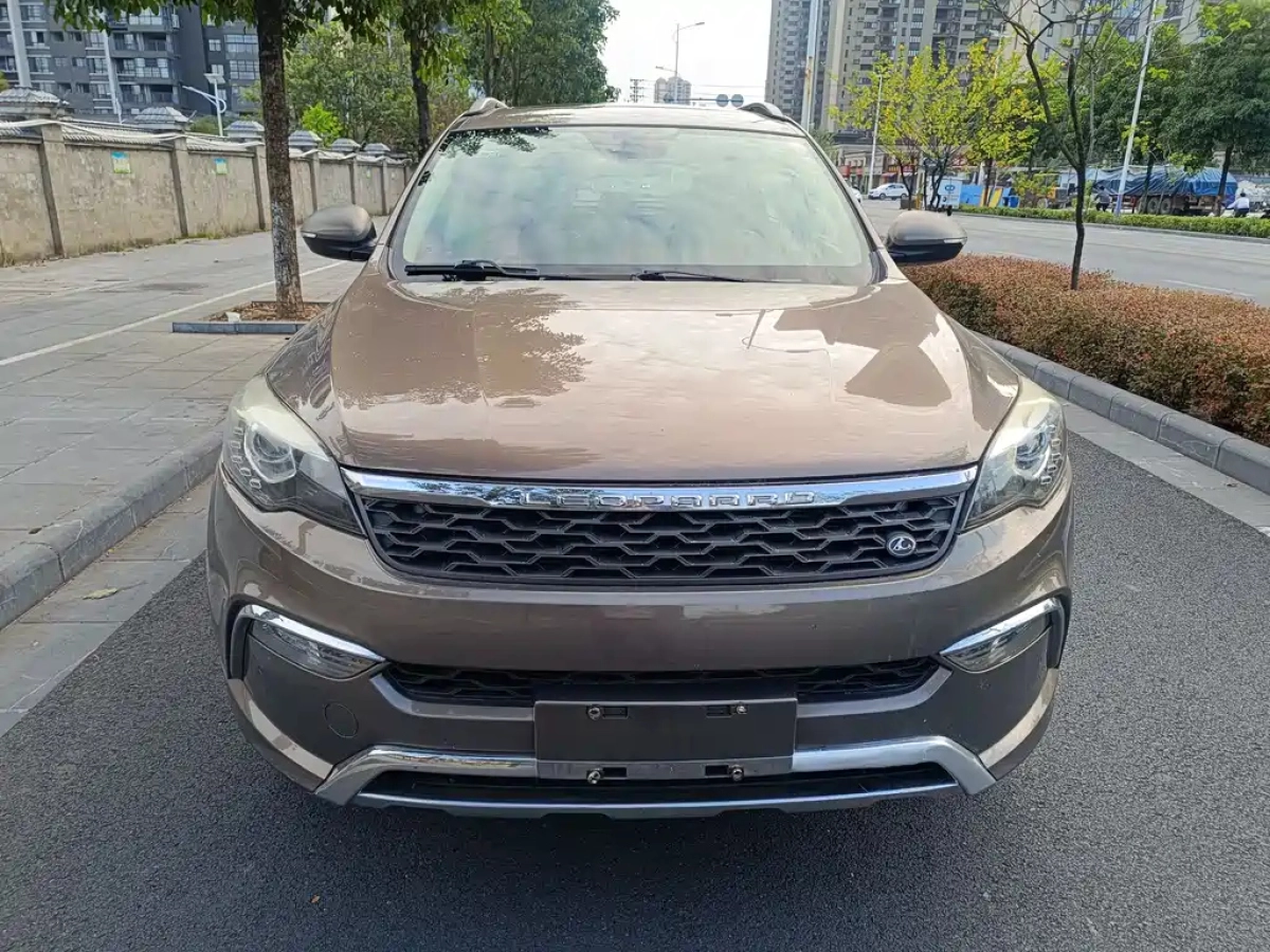 LEOPAARD CS10