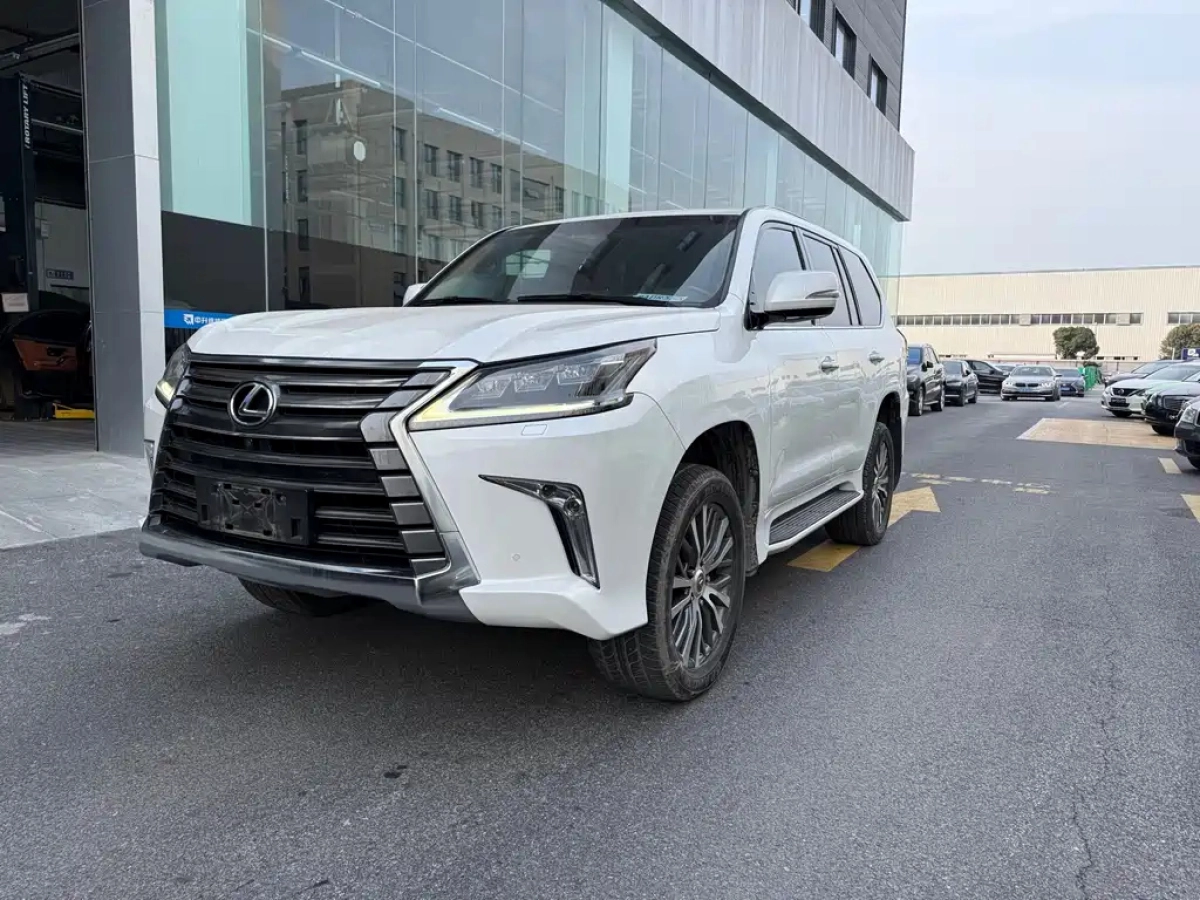 LEXUS LX