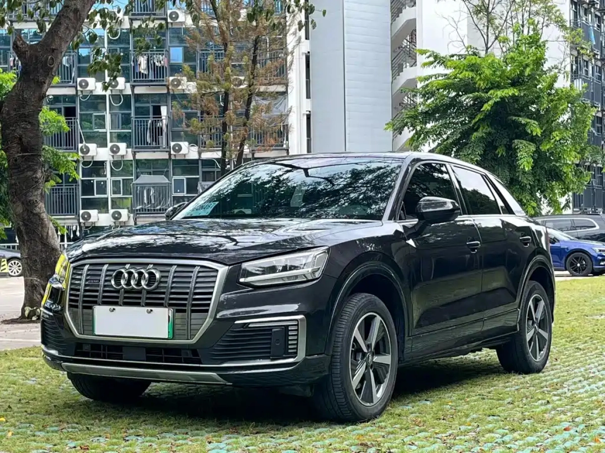 AUDI Q2L E-TRON  2020