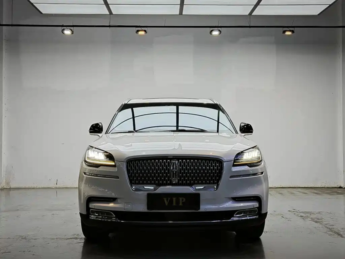 LINCOLN AVIATOR  2021