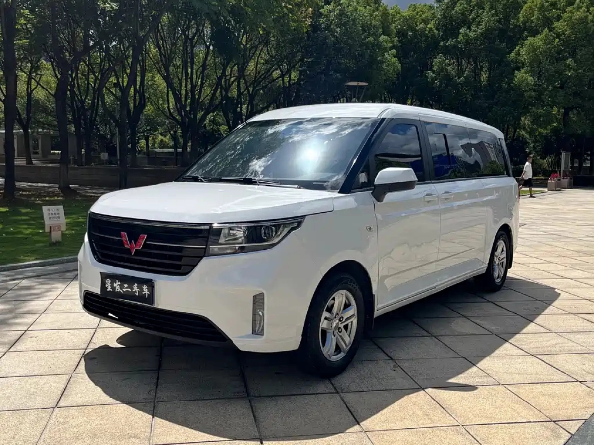 SGMW WULING JOURNEY