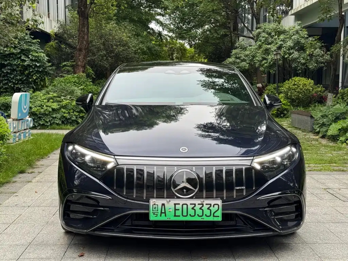 MERCEDES BENZ EQS AMG