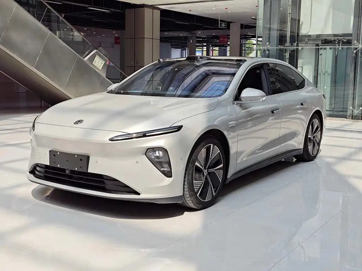 NIO ET7