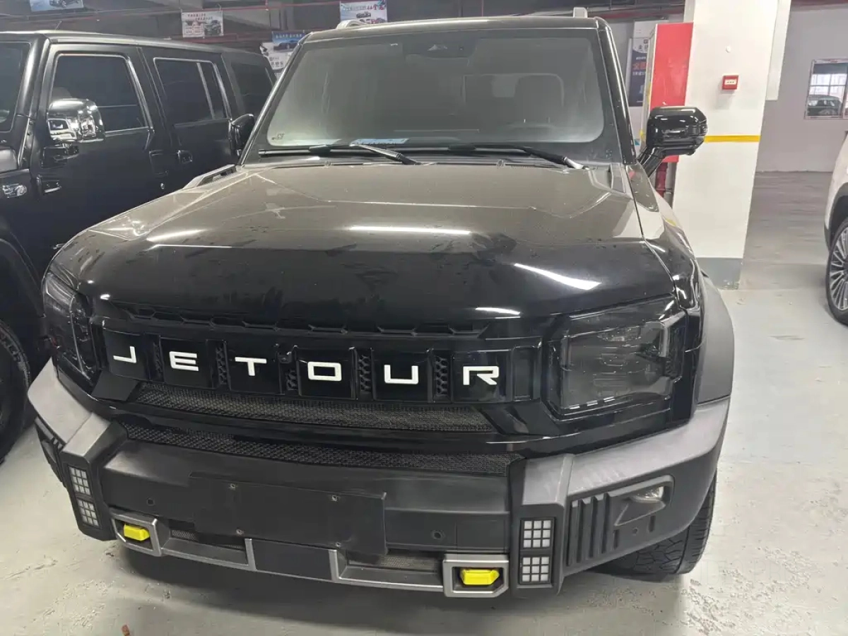 JETOUR TRAVELLER  T2