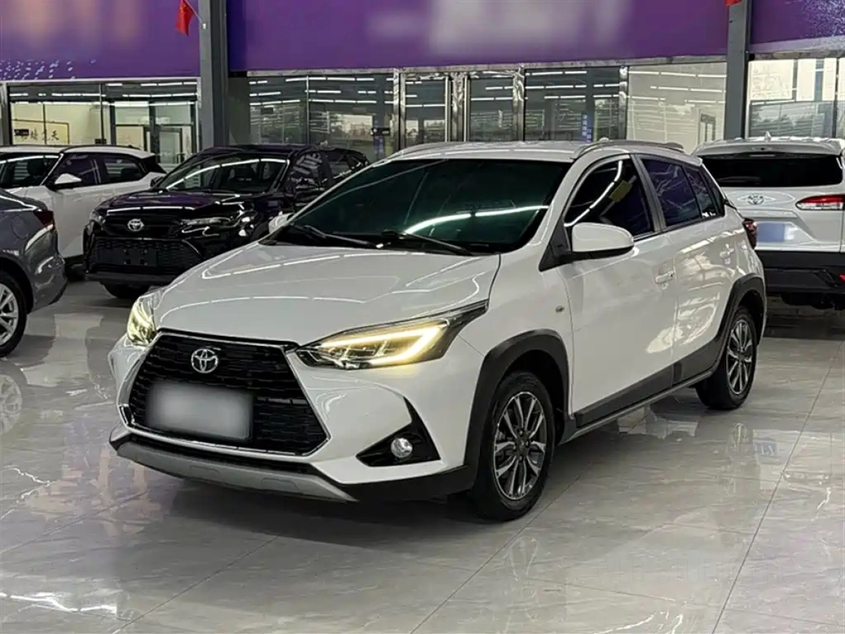 TOYOTA YARIS L DAZZLING