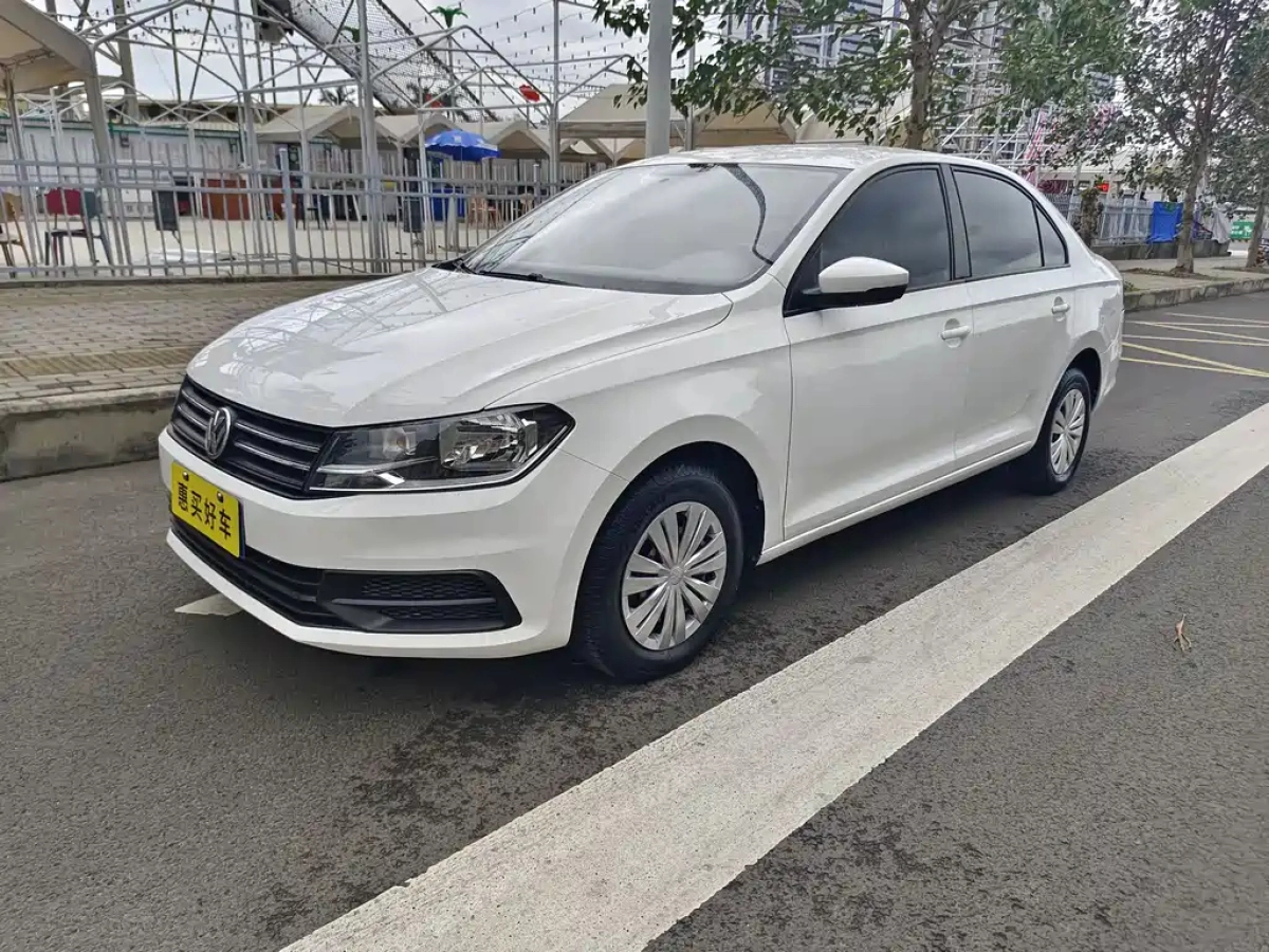 VOLKSWAGEN SANTANA  2020