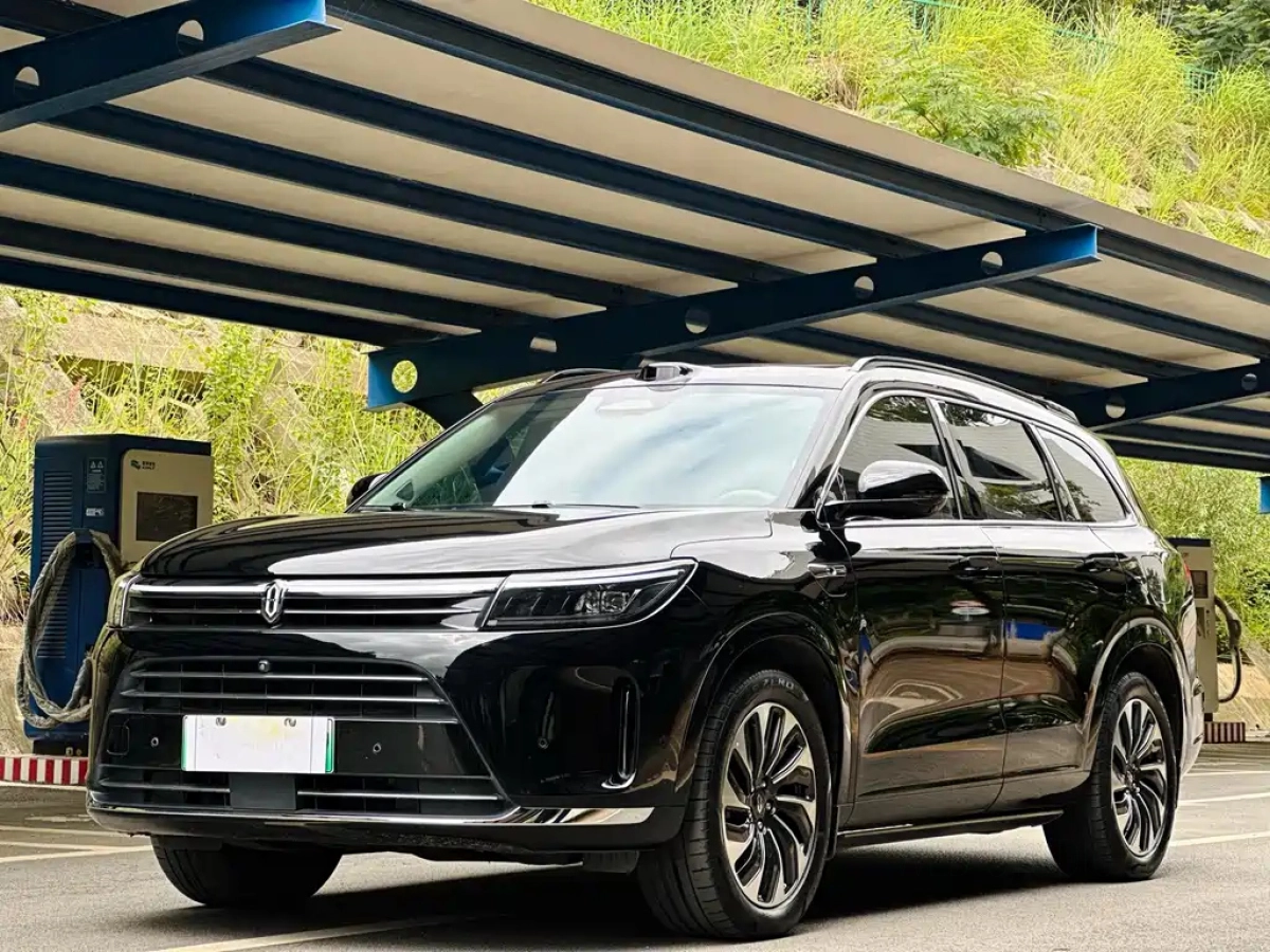 HUAWEI HARMON AITO M7  2024