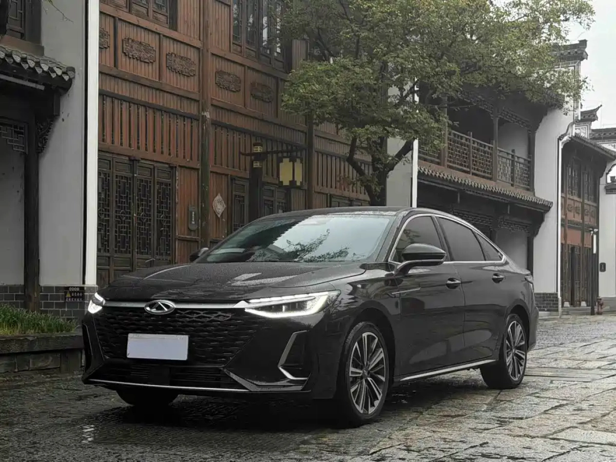 CHERY ARRIZO 8  2024