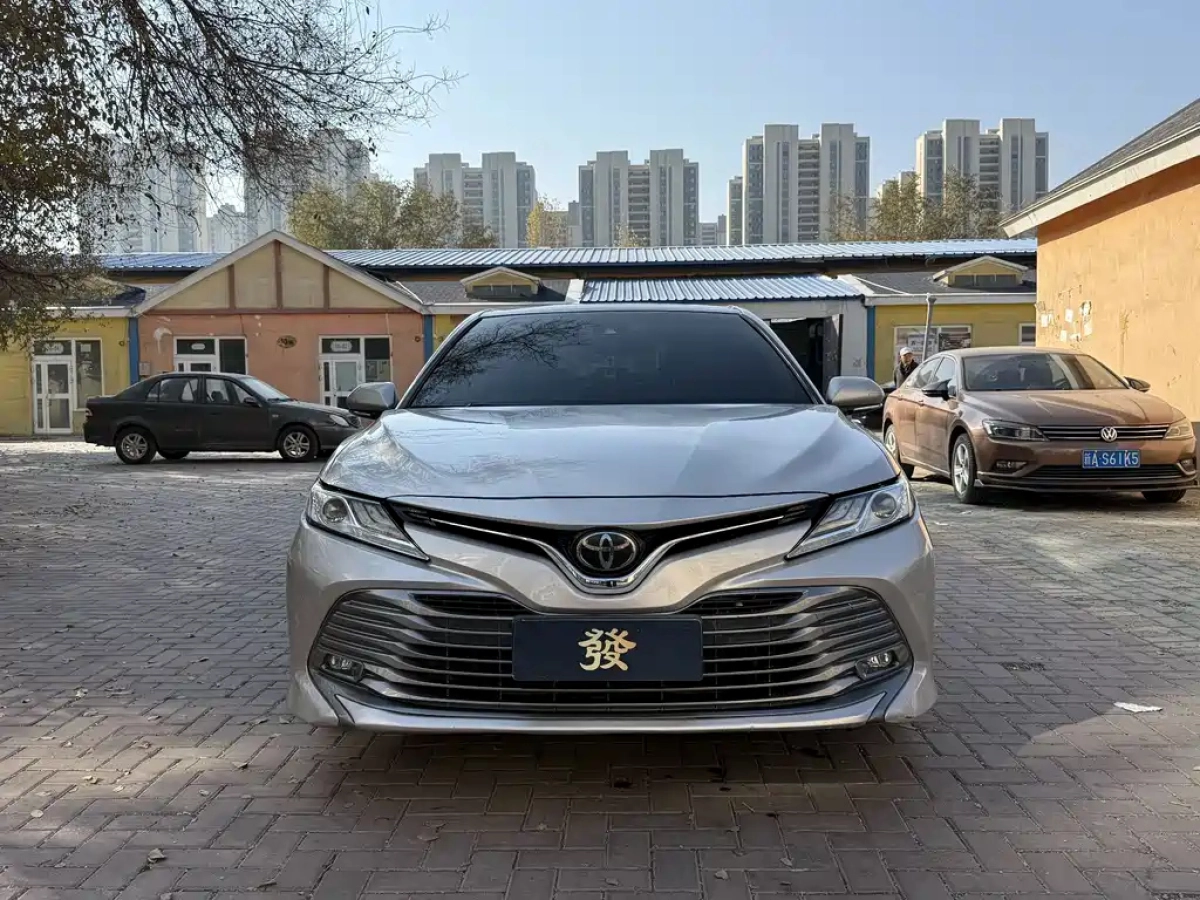 TOYOTA CAMRY  2021