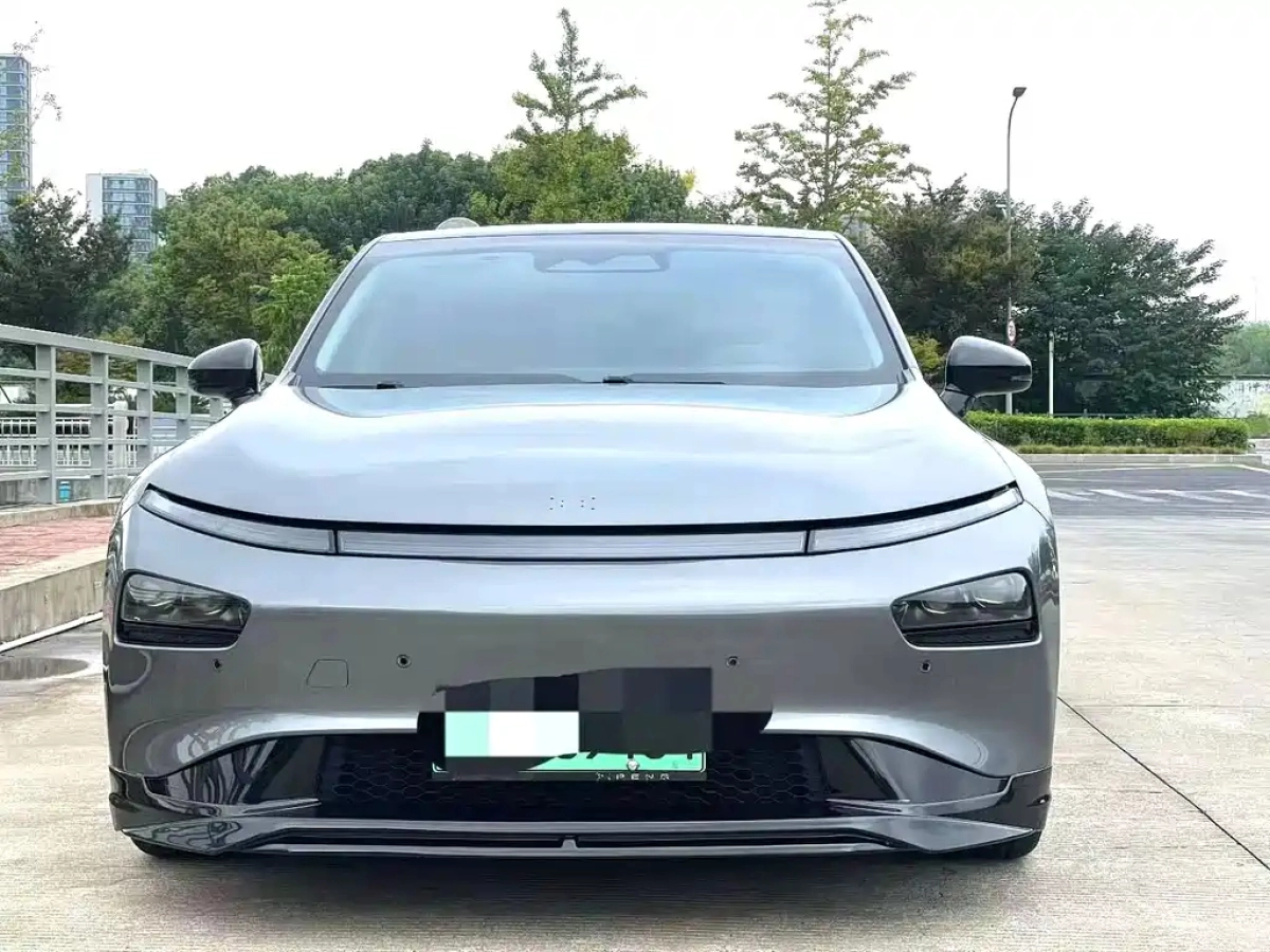 XPENG MOTORS P7