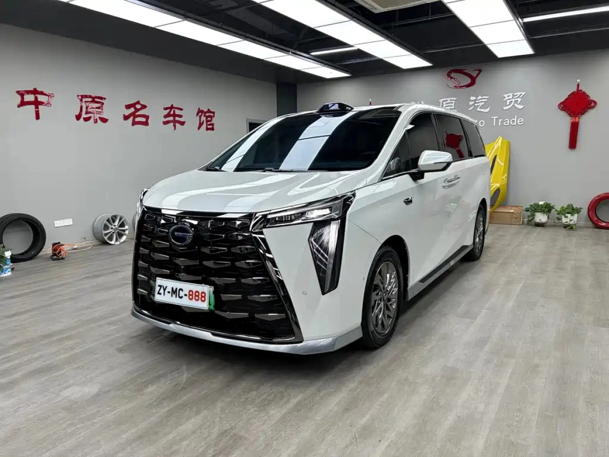 TRUMPCHI 向往M8