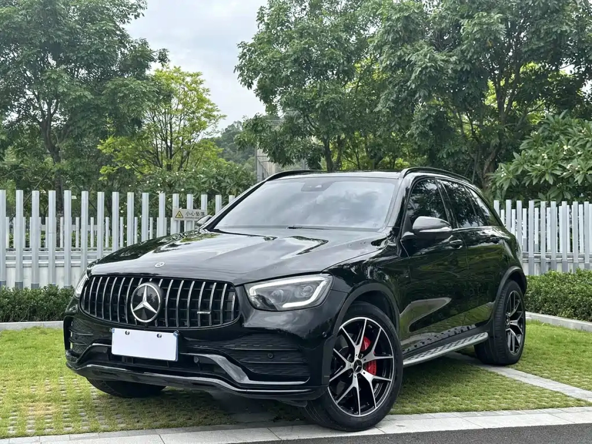 MERCEDES BENZ GLC AMG  2020