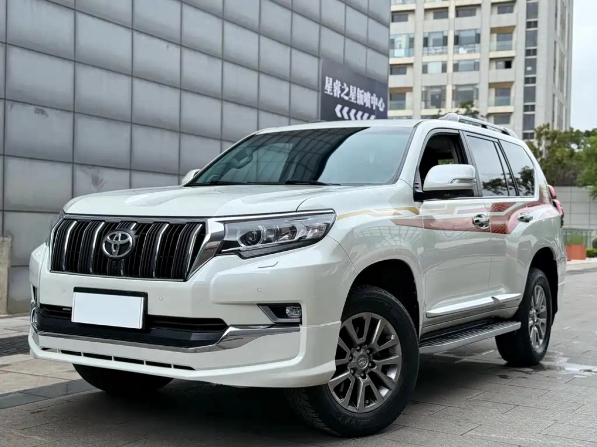 TOYOTA PRADO  2019
