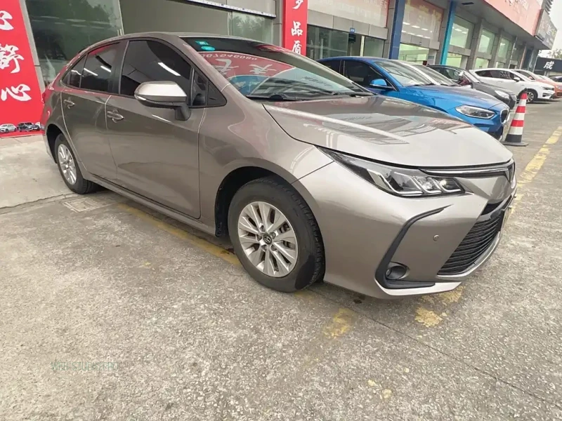 TOYOTA COROLLA