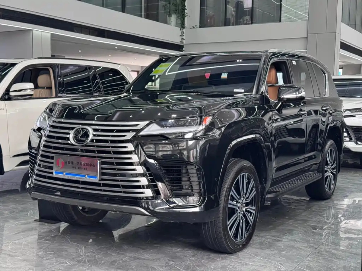 LEXUS LX  2025