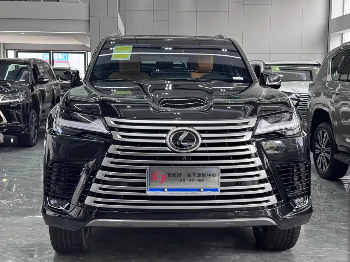 LEXUS LX