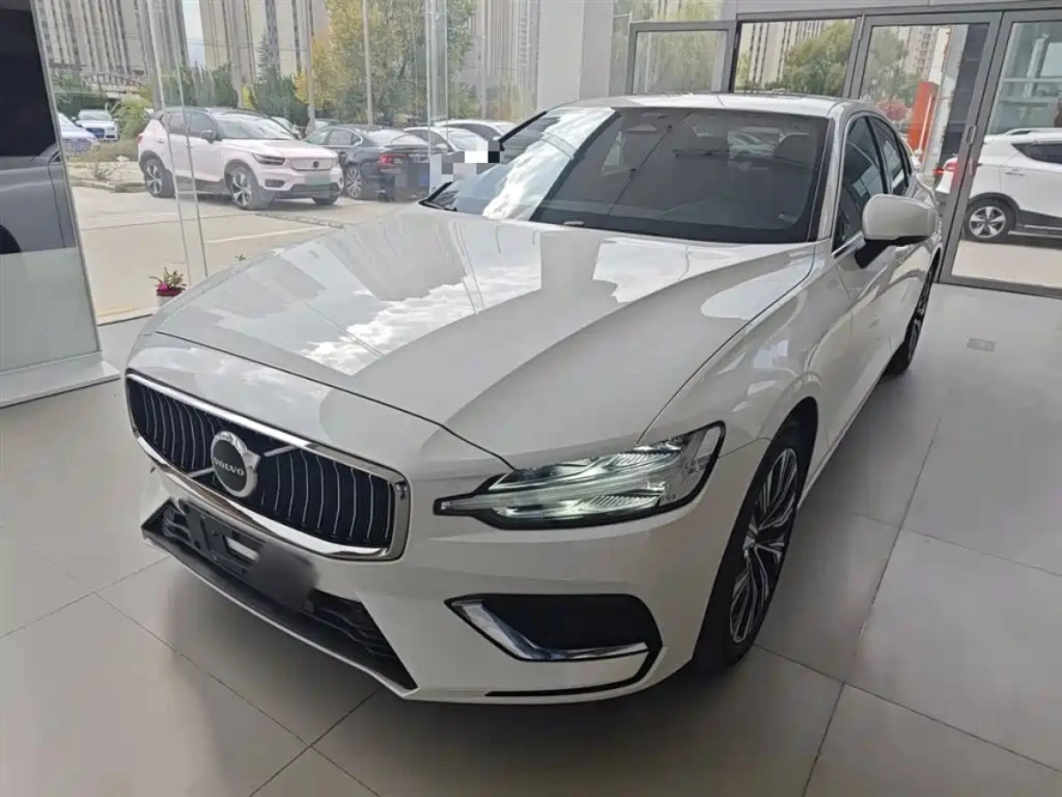 VOLVO S60