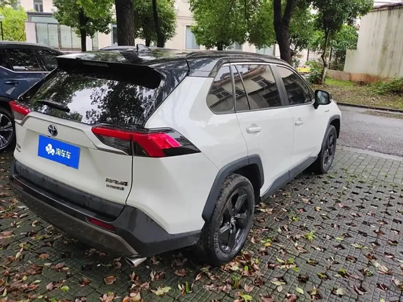 TOYOTA RAV4 RONGFANG