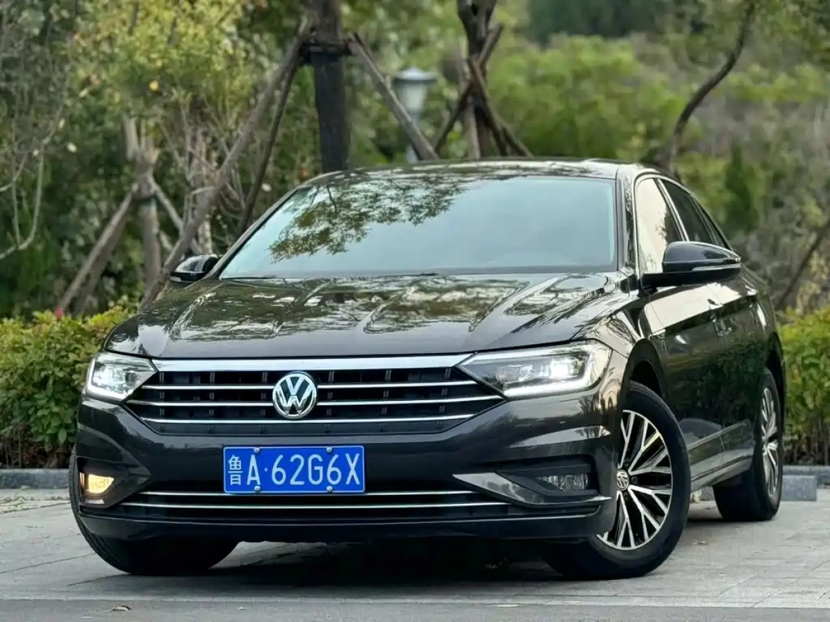 VOLKSWAGEN SAGITAR  2021