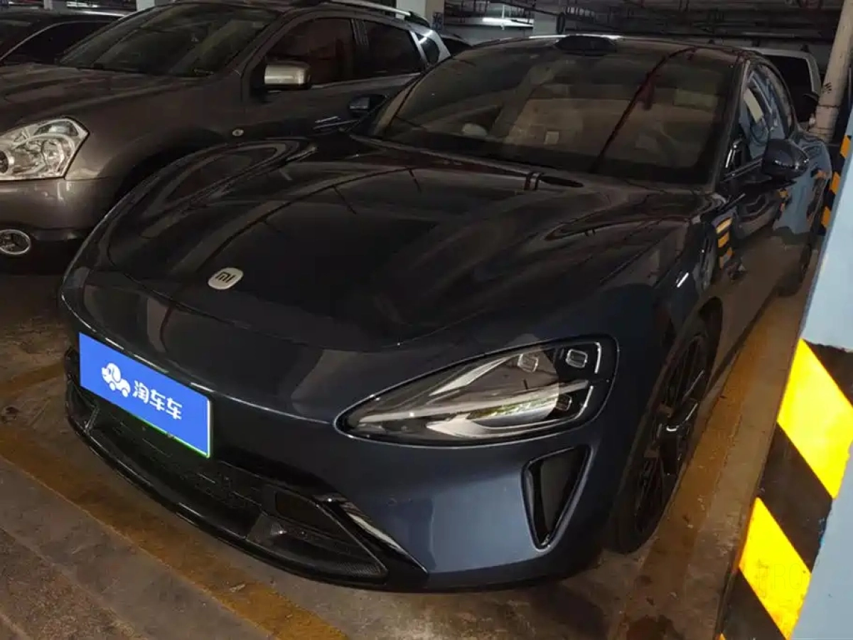 XIAOMI AUTO SU7  2025