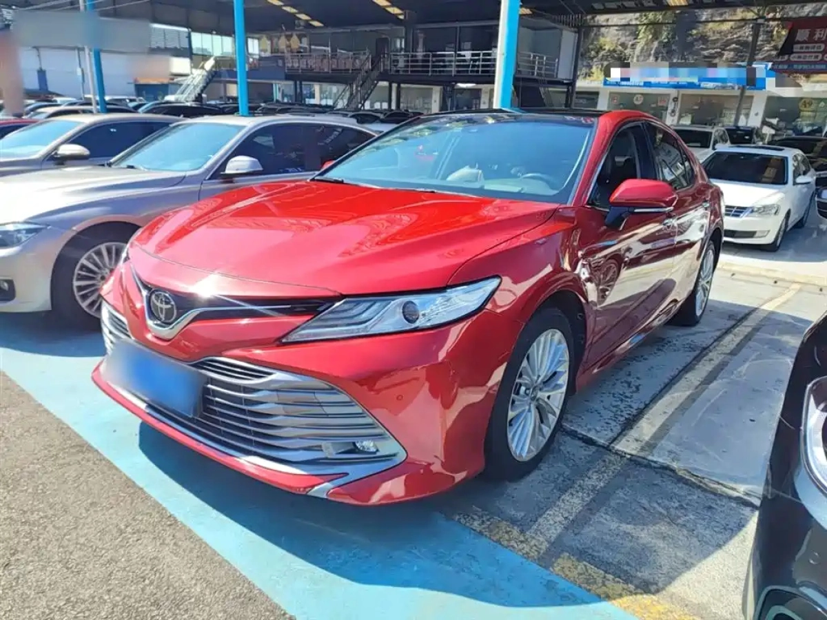 TOYOTA CAMRY