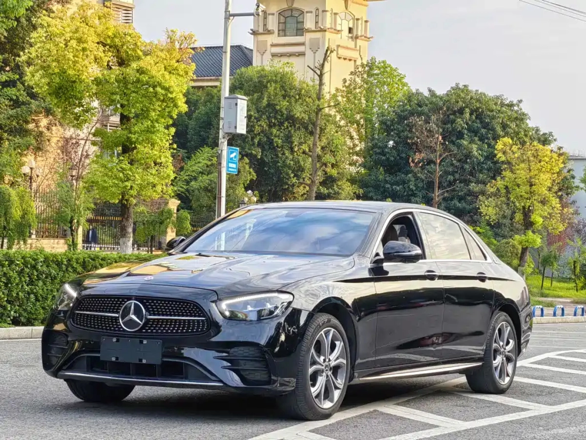 MERCEDES BENZ E-CLASS