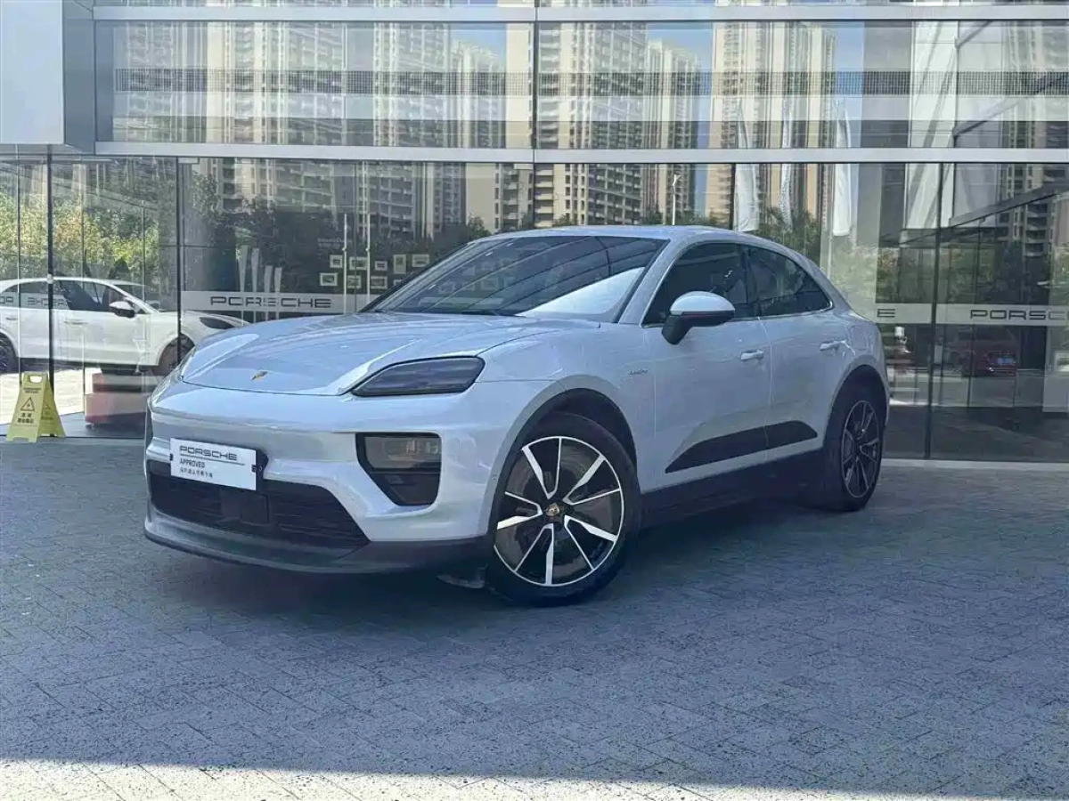PORSCHE MACAN NEW ENERGY  2024