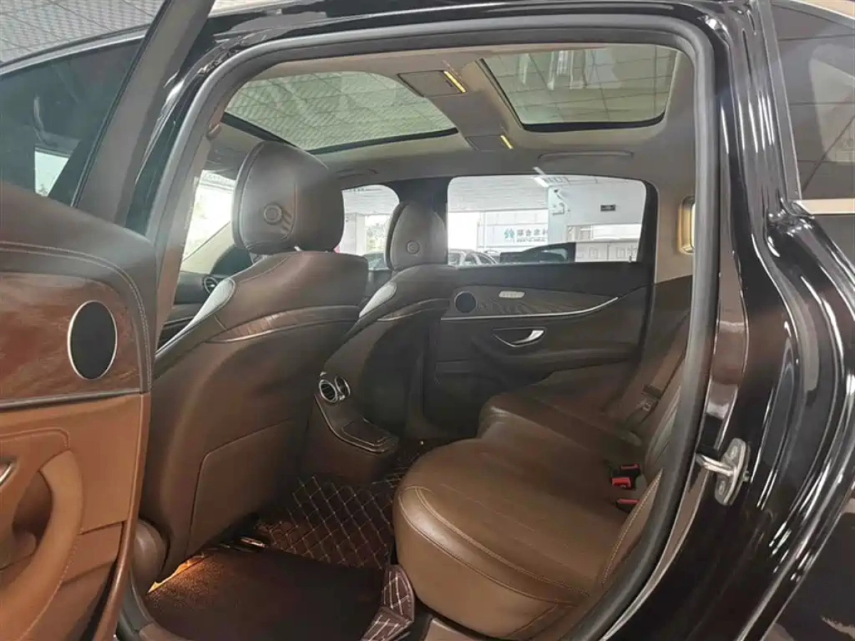 MERCEDES BENZ E-CLASS