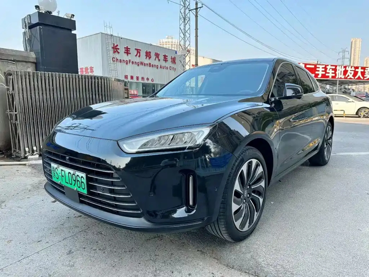 HUAWEI HARMON AITO M5  2022