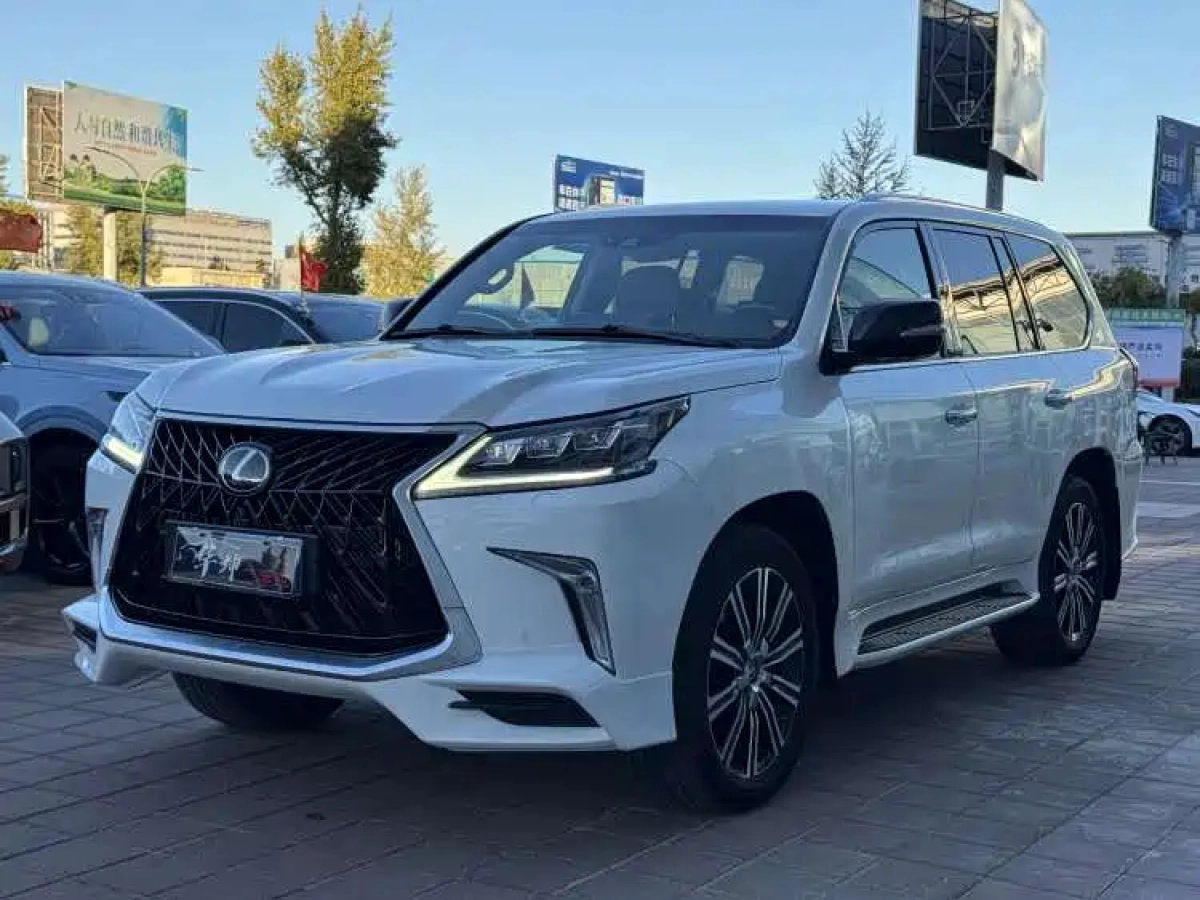 LEXUS LX