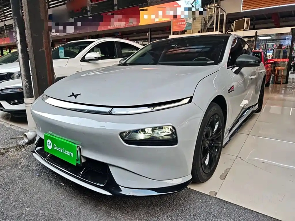 XPENG MOTORS P7  2022