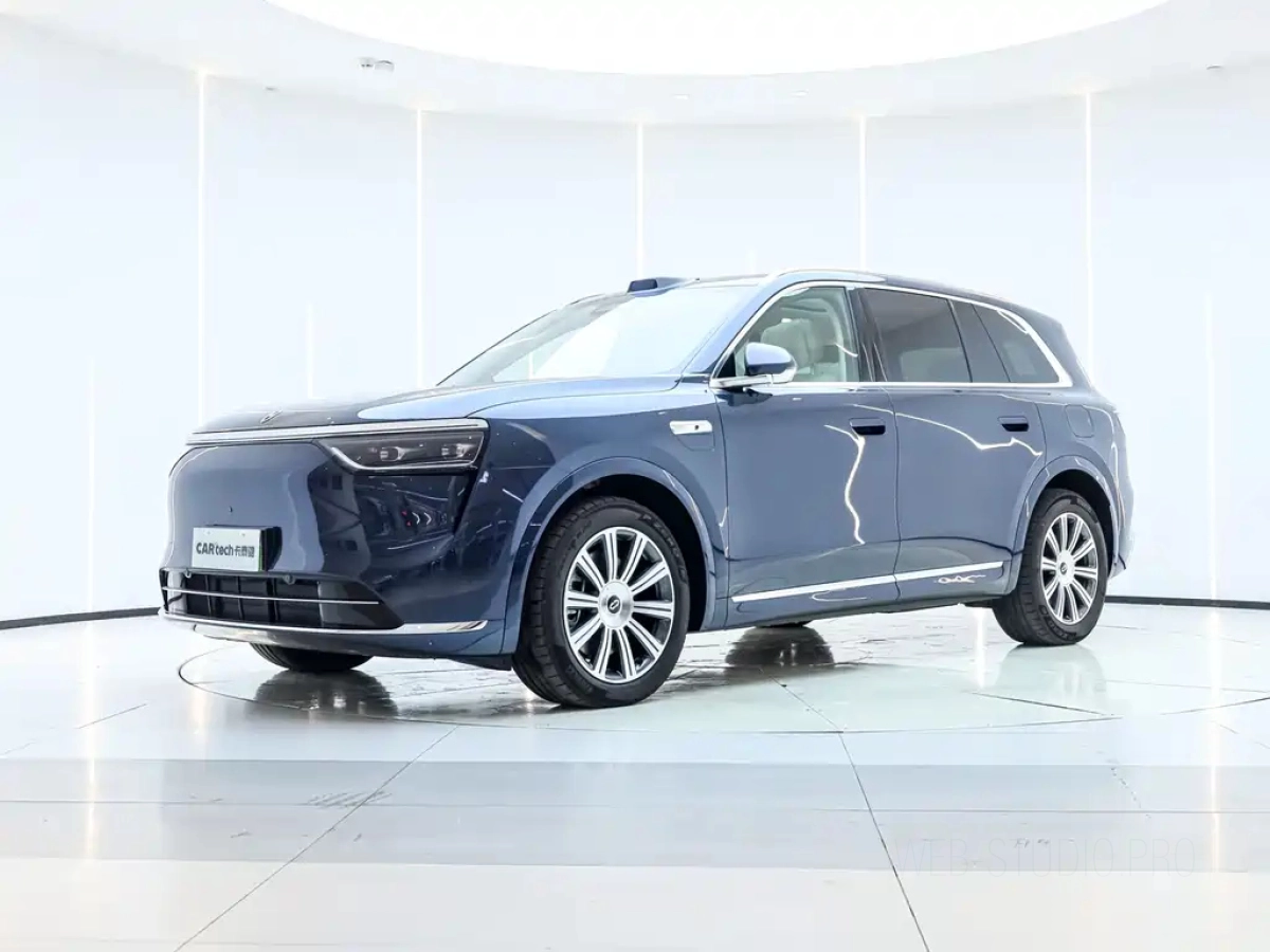 HUAWEI HARMON AITO M8  2025