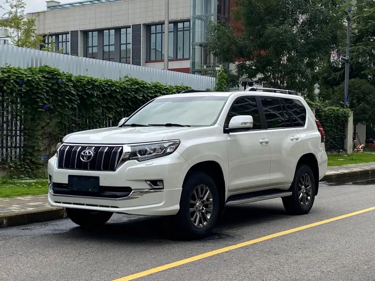 TOYOTA PRADO  2019